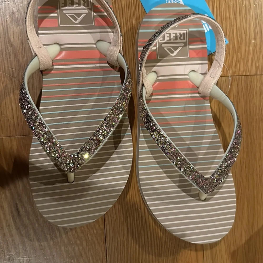 Reef Girls' Stargazer Prints Flip Flops, Size 11/12